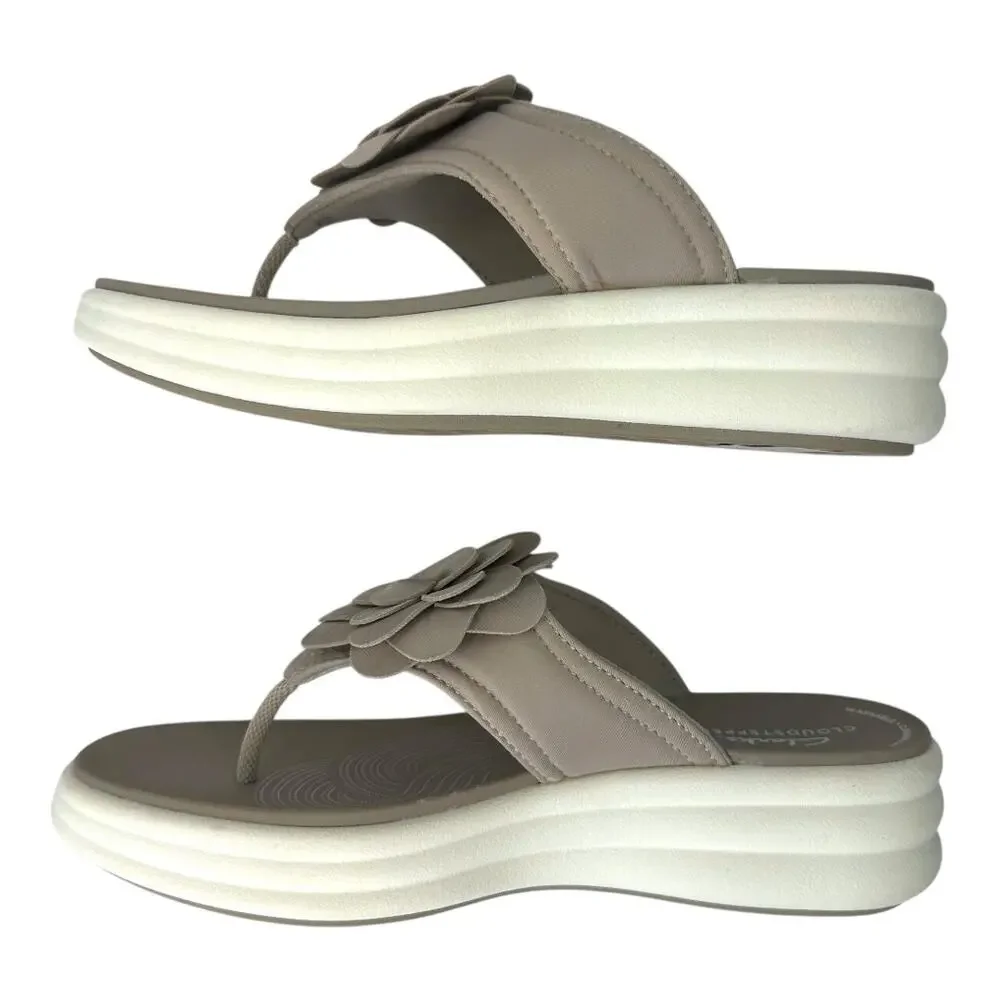 Clarks Cloudsteppers Washable Thong Sandals Drift Flora Sz 6 Stone Taupe Flower - Picture 5 of 12